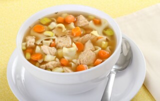 sopa de pollo
