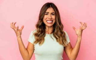 Cómo entender y manejar el enojo 6 Mujer enojada